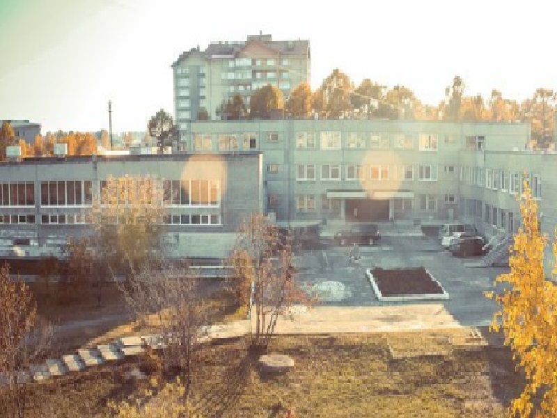 Фотография школы.
